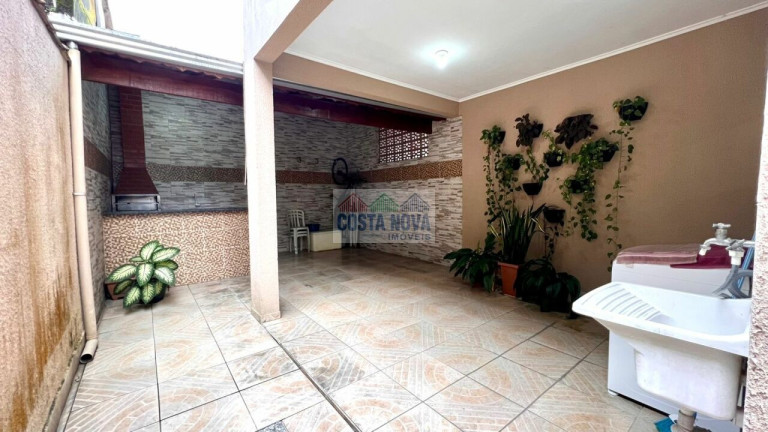 Imagem Casa com 3 Quartos à Venda, 122 m² Imagem Casa com 3 Quartos à Venda, 122 m²