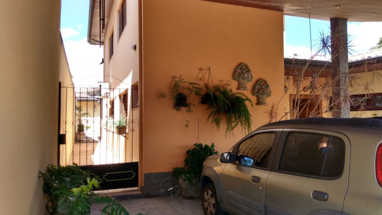 Imagem Casa com 4 Quartos à Venda, 300 m² em Jardim Independência - Taubaté Imagem Casa com 4 Quartos à Venda, 300 m² em Jardim Independência - Taubaté