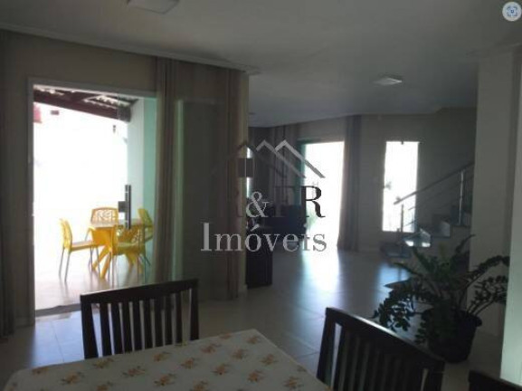 Imagem Casa com 4 Quartos à Venda, 280 m² em Arembepe (abrantes) - Camaçari Imagem Casa com 4 Quartos à Venda, 280 m² em Arembepe (abrantes) - Camaçari