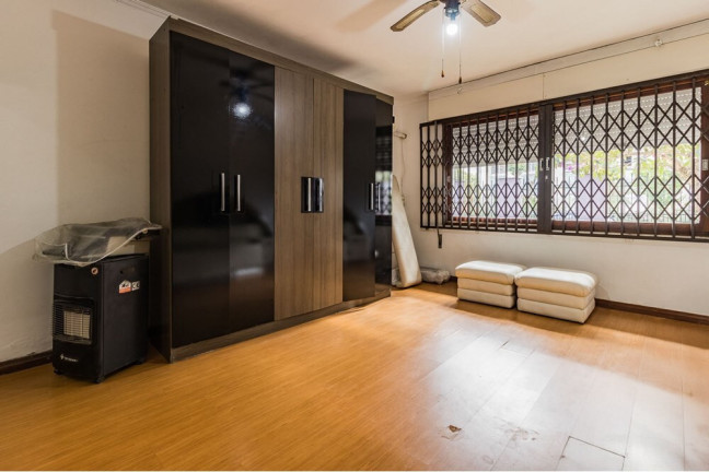 Imagem Casa com 3 Quartos à Venda, 190 m² em São Sebastião - Porto Alegre Imagem Casa com 3 Quartos à Venda, 190 m² em São Sebastião - Porto Alegre