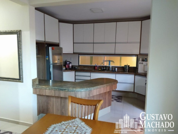 Imagem Casa com 3 Quartos à Venda, 258 m² em Vila Mury - Volta Redonda