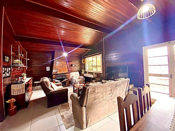 Imagem Casa com 4 Quartos à Venda, 209 m² em Fazenda Suiça - Teresópolis Imagem Casa com 4 Quartos à Venda, 209 m² em Fazenda Suiça - Teresópolis