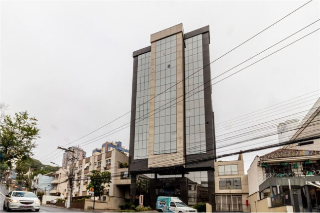 Imóvel Comercial à Venda, 48 m² em Floresta - Porto Alegre