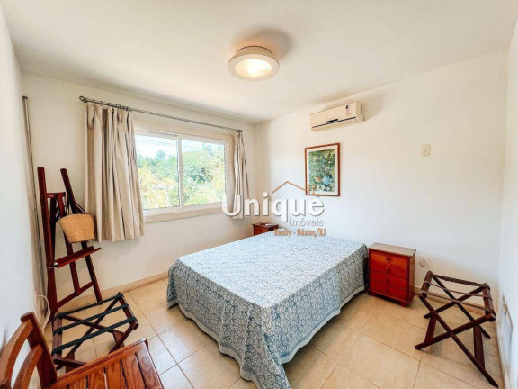 Imagem Casa com 4 Quartos para Temporada, 180 m² em Ferradura - Armação Dos Búzios Imagem Casa com 4 Quartos para Temporada, 180 m² em Ferradura - Armação Dos Búzios