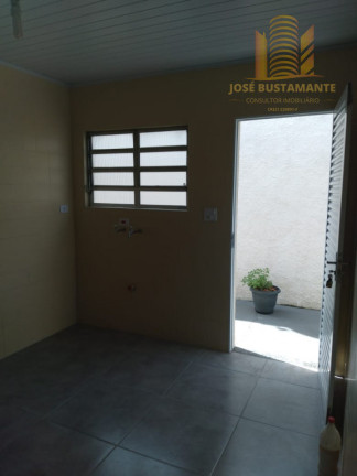 Imagem Casa com 2 Quartos para Alugar, 100 m² em Jd Botucatu - São Paulo