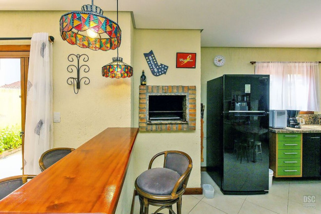 Imagem Casa com 3 Quartos à Venda, 197 m² em Hípica - Porto Alegre Imagem Casa com 3 Quartos à Venda, 197 m² em Hípica - Porto Alegre