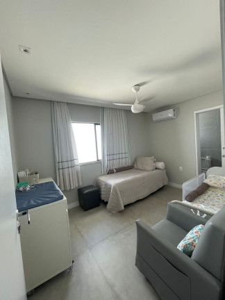 Imagem Casa com 4 Quartos à Venda, 300 m² em Eusébio - Eusébio Imagem Casa com 4 Quartos à Venda, 300 m² em Eusébio - Eusébio