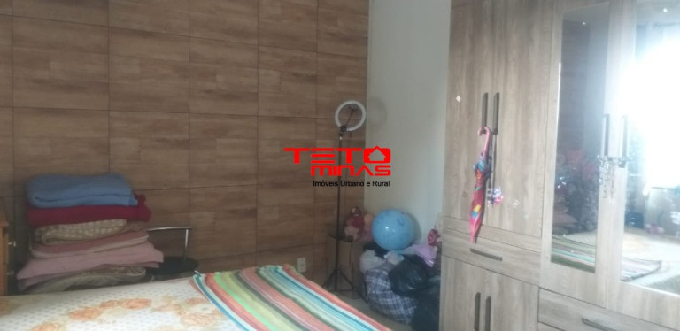 Imagem Casa com 6 Quartos à Venda, 195 m² em Carioca - São Lourenço