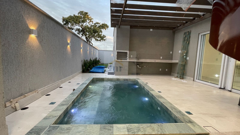 Imagem Casa de Condomínio com 3 Quartos à Venda, 160 m² em Parqville Pinheiros - Aparecida De Goiânia