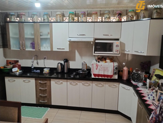 Imagem Casa com 2 Quartos à Venda, 312 m² em Monte Alegre - Camboriú Imagem Casa com 2 Quartos à Venda, 312 m² em Monte Alegre - Camboriú