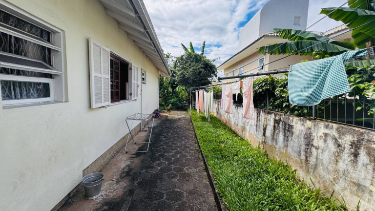 Imagem Casa com 2 Quartos à Venda, 90 m² em Itaguaçu - Florianópolis Imagem Casa com 2 Quartos à Venda, 90 m² em Itaguaçu - Florianópolis
