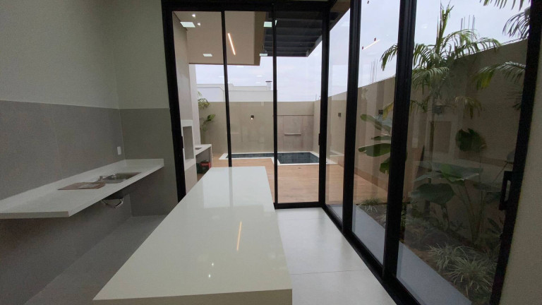 Imagem Casa com 3 Quartos à Venda, 142 m² em Cuiabá Imagem Casa com 3 Quartos à Venda, 142 m² em Cuiabá