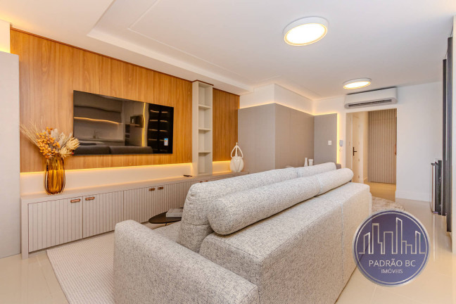 Imagem Apartamento com 3 Quartos à Venda, 129 m² em Centro - Balneário Camboriú Imagem Apartamento com 3 Quartos à Venda, 129 m² em Centro - Balneário Camboriú