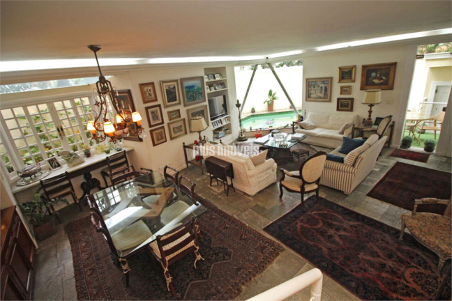 Imagem Casa com 3 Quartos à Venda, 255 m² em Jardim América - São Paulo Imagem Casa com 3 Quartos à Venda, 255 m² em Jardim América - São Paulo