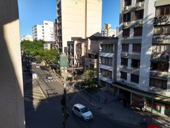 Imagem Apartamento com 3 Quartos à Venda, 90 m² em Centro Histórico - Porto Alegre Imagem Apartamento com 3 Quartos à Venda, 90 m² em Centro Histórico - Porto Alegre