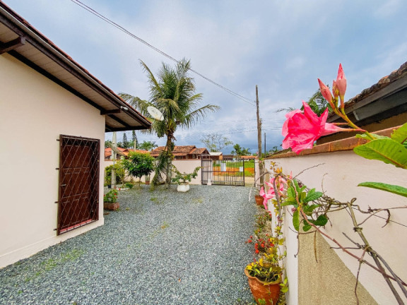 Imagem Casa com 3 Quartos à Venda, 360 m² em Centro - Balneário Barra Do Sul Imagem Casa com 3 Quartos à Venda, 360 m² em Centro - Balneário Barra Do Sul