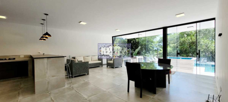 Imagem Imóvel com 5 Quartos à Venda, 750 m² em Itanhangá - Rio De Janeiro Imagem Imóvel com 5 Quartos à Venda, 750 m² em Itanhangá - Rio De Janeiro