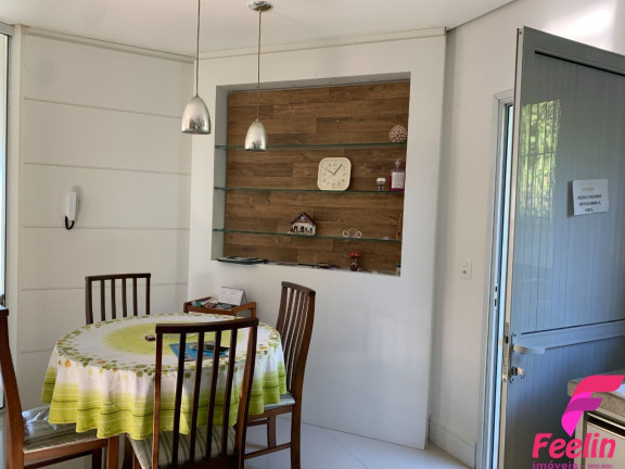 Imagem Casa com 3 Quartos à Venda, 270 m² em Carianos - Florianópolis Imagem Casa com 3 Quartos à Venda, 270 m² em Carianos - Florianópolis