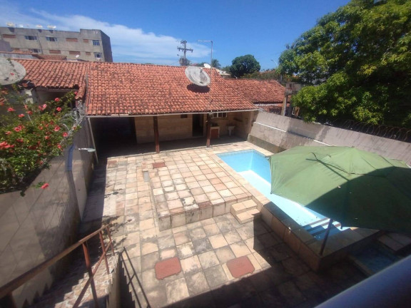 Imagem Casa com 4 Quartos à Venda, em Centro - Iguaba Grande Imagem Casa com 4 Quartos à Venda, em Centro - Iguaba Grande