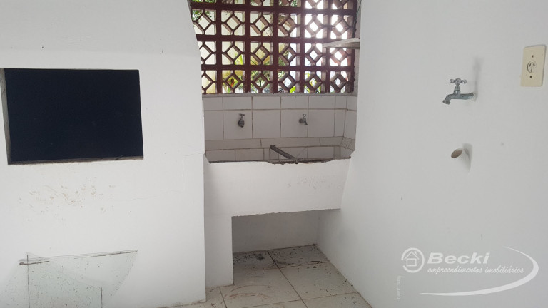 Imagem Casa com 6 Quartos à Venda, 166 m² em Atiradores - Joinville Imagem Casa com 6 Quartos à Venda, 166 m² em Atiradores - Joinville