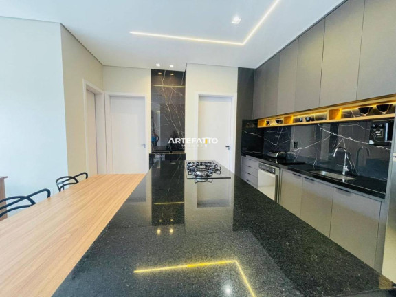 Imagem Sobrado com 4 Quartos à Venda, 250 m² Imagem Sobrado com 4 Quartos à Venda, 250 m²