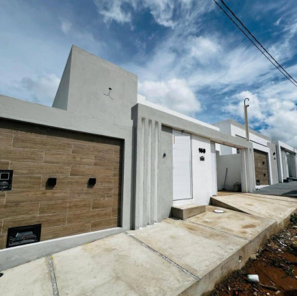 Imagem Casa com 3 Quartos à Venda, 130 m² Imagem Casa com 3 Quartos à Venda, 130 m²