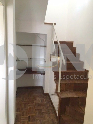 Imagem Imóvel com 2 Quartos à Venda, 131 m² em Menino Deus - Porto Alegre Imagem Imóvel com 2 Quartos à Venda, 131 m² em Menino Deus - Porto Alegre