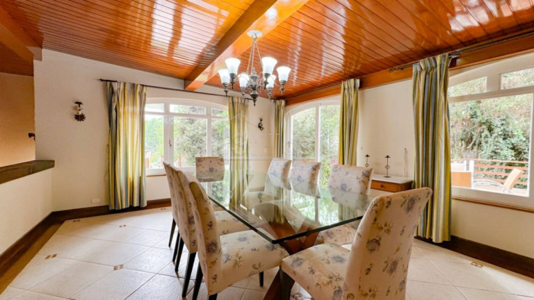 Imagem Casa com 5 Quartos à Venda, 1.230 m² em Jardim Embaixador Imagem Casa com 5 Quartos à Venda, 1.230 m² em Jardim Embaixador
