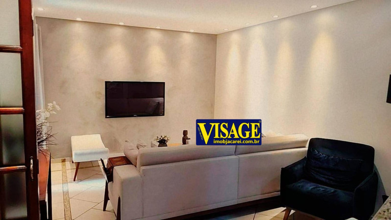 Imagem Casa com 3 Quartos à Venda, em Centro - Jacareí Imagem Casa com 3 Quartos à Venda, em Centro - Jacareí