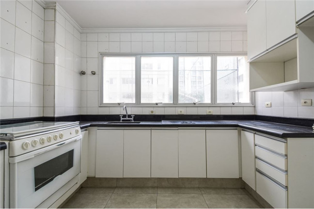 Imagem Apartamento com 3 Quartos à Venda, 161 m² em Moema - São Paulo Imagem Apartamento com 3 Quartos à Venda, 161 m² em Moema - São Paulo
