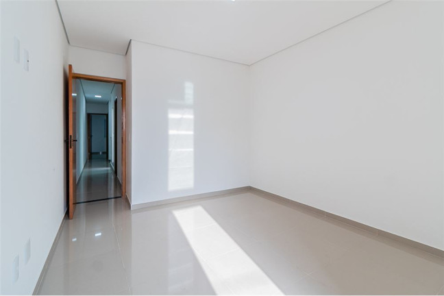 Imagem Casa com 3 Quartos à Venda, em Penha - São Paulo Imagem Casa com 3 Quartos à Venda, em Penha - São Paulo