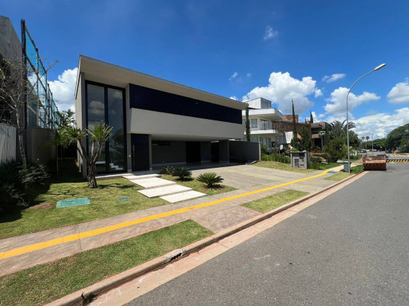 Casa com 5 Quartos à Venda, 490 m² em Goiânia