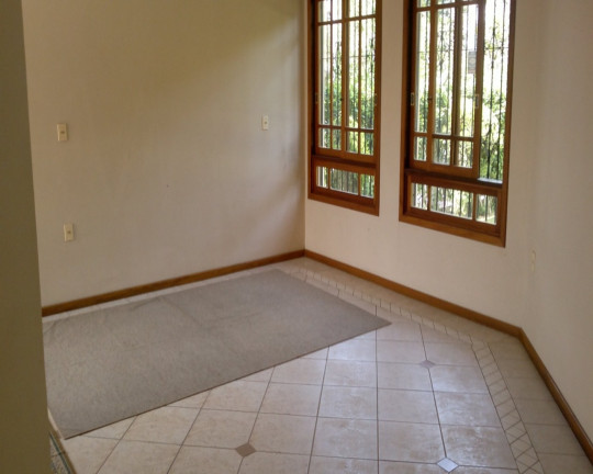 Imagem Casa com 6 Quartos à Venda, 500 m² em Belem Velho - Porto Alegre Imagem Casa com 6 Quartos à Venda, 500 m² em Belem Velho - Porto Alegre