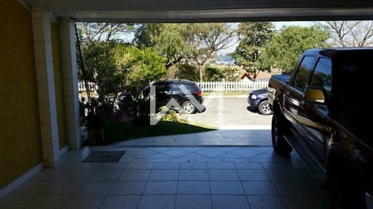 Imagem Sobrado com 3 Quartos à Venda, 240 m² em Conjunto Residencial Santana - Arujá Imagem Sobrado com 3 Quartos à Venda, 240 m² em Conjunto Residencial Santana - Arujá