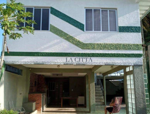 Sobrado com 3 Quartos à Venda, 185 m² em São Vicente - Itajaí