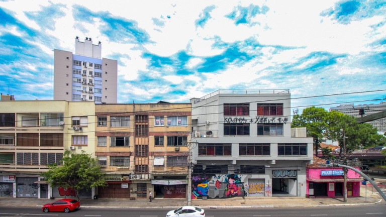 Imagem Imóvel com 3 Quartos à Venda, 135 m² em Rio Branco - Porto Alegre Imagem Imóvel com 3 Quartos à Venda, 135 m² em Rio Branco - Porto Alegre