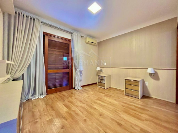 Imagem Casa com 4 Quartos à Venda, 218 m² em Capoeiras - Florianópolis