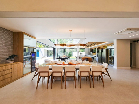 Imagem Casa com 7 Quartos à Venda, 758 m² em Riviera | Módulo 16 - Bertioga Imagem Casa com 7 Quartos à Venda, 758 m² em Riviera | Módulo 16 - Bertioga