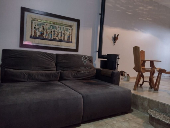 Imagem Casa com 3 Quartos à Venda, em Boa Vista - Curitiba Imagem Casa com 3 Quartos à Venda, em Boa Vista - Curitiba