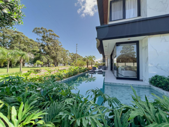 Imagem Casa com 6 Quartos à Venda, 200 m² em -- - Capao Da Canoa Imagem Casa com 6 Quartos à Venda, 200 m² em -- - Capao Da Canoa