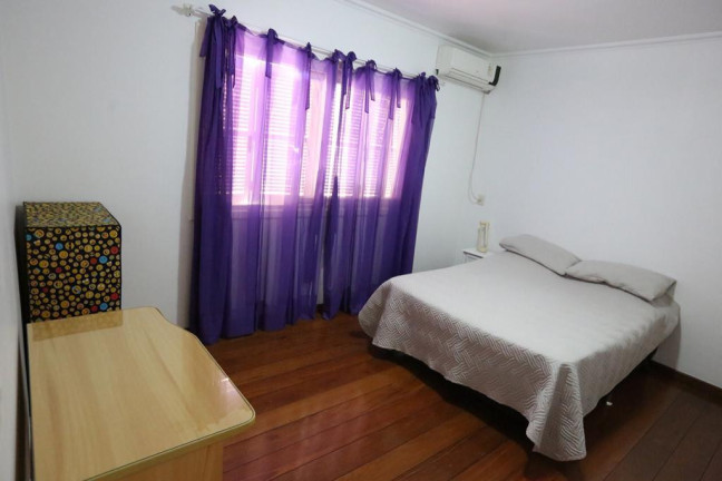 Imagem Casa com 4 Quartos à Venda, 290 m² em Sarandi - Porto Alegre Imagem Casa com 4 Quartos à Venda, 290 m² em Sarandi - Porto Alegre