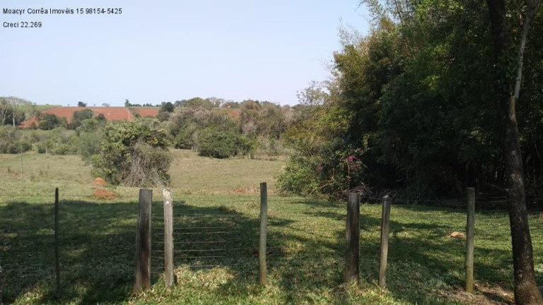 Imagem Imóvel com 2 Quartos à Venda, 200 m² em Cesario Lange - Cesario Lange Imagem Imóvel com 2 Quartos à Venda, 200 m² em Cesario Lange - Cesario Lange