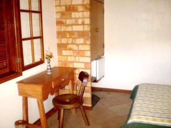 Imagem Imóvel com 13 Quartos à Venda, 1.200 m² em Albuquerque - Teresópolis Imagem Imóvel com 13 Quartos à Venda, 1.200 m² em Albuquerque - Teresópolis