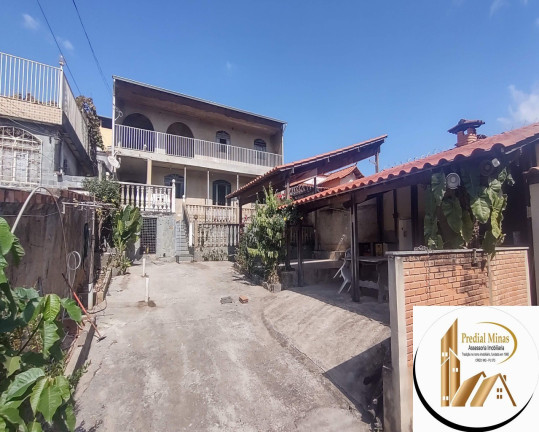 Imagem Casa com 5 Quartos à Venda, 240 m² em Jardim Dos Comerciários (venda Nova) - Belo Horizonte