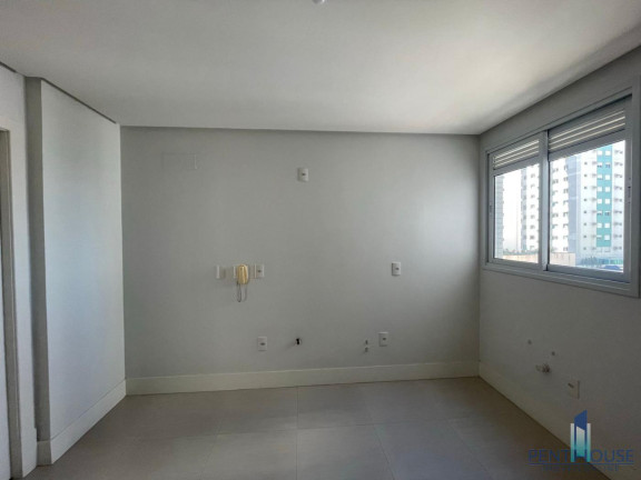 Imagem Apartamento com 3 Quartos à Venda, 136 m² em Centro - Balneário Camboriú Imagem Apartamento com 3 Quartos à Venda, 136 m² em Centro - Balneário Camboriú