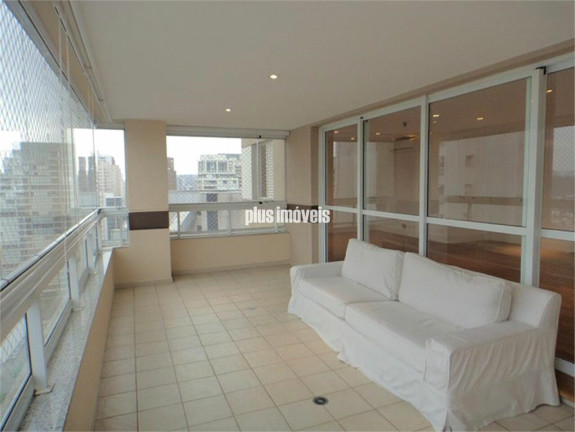 Imagem Apartamento com 3 Quartos para Alugar, 188 m² em Itaim Bibi - São Paulo Imagem Apartamento com 3 Quartos para Alugar, 188 m² em Itaim Bibi - São Paulo