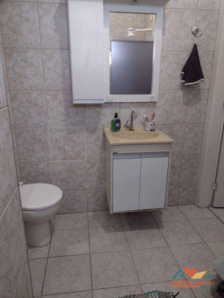 Imagem Casa com 6 Quartos à Venda, 317 m² em Centro - Caraguatatuba