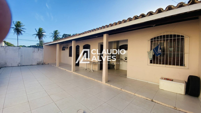 Imagem Casa com 4 Quartos à Venda, 200 m² em Santa Mônica - Feira De Santana Imagem Casa com 4 Quartos à Venda, 200 m² em Santa Mônica - Feira De Santana