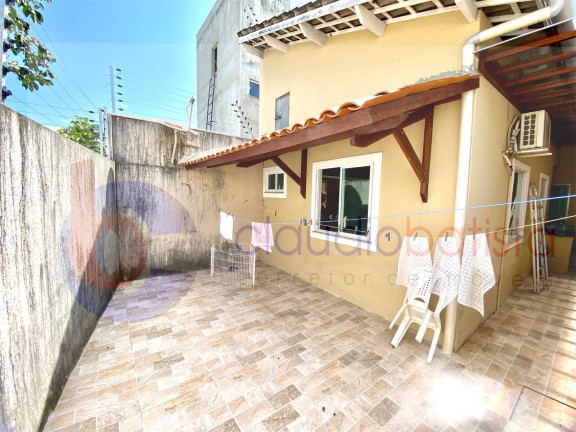 Imagem Casa com 3 Quartos à Venda, 80 m² em Centro - Eusébio Imagem Casa com 3 Quartos à Venda, 80 m² em Centro - Eusébio