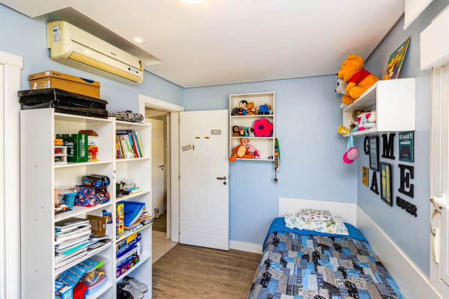 Imagem Apartamento com 3 Quartos à Venda, 137 m² em Rio Branco - Porto Alegre Imagem Apartamento com 3 Quartos à Venda, 137 m² em Rio Branco - Porto Alegre